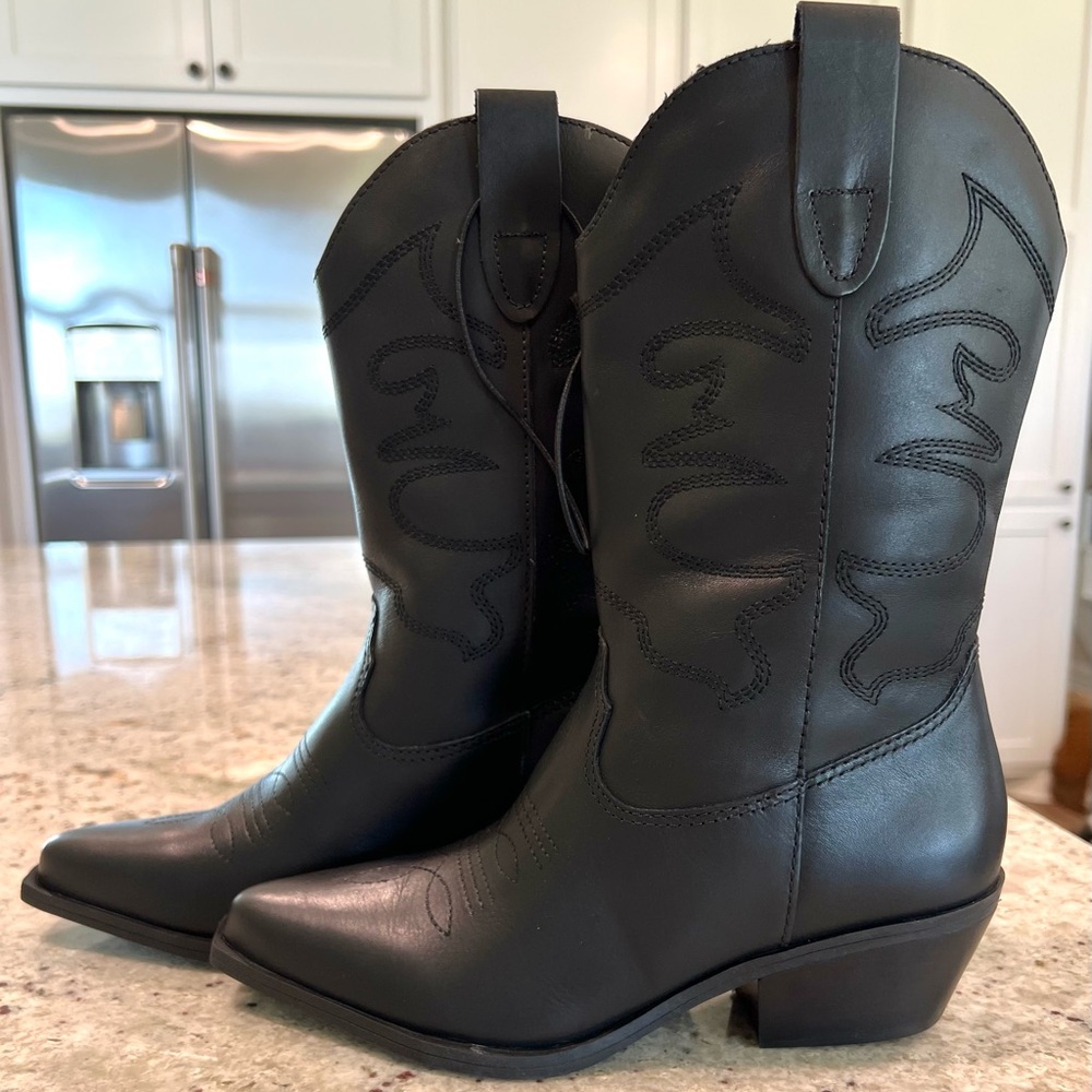 STEVE MADDEN Black Western Leather Boots NWOT